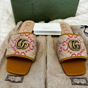 Gucci raffia chevron GG sandals